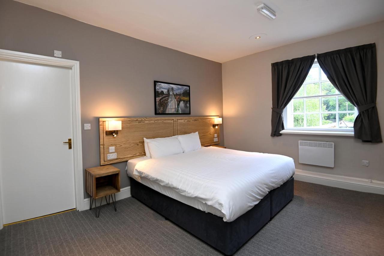Wheatsheaf, Baslow By Marston'S Inns Extérieur photo
